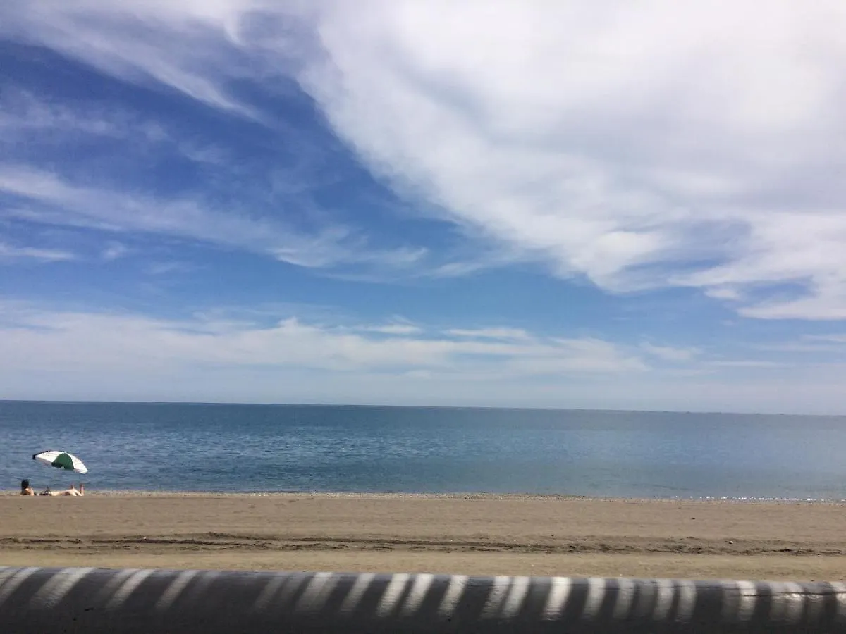 Una Gran Experiencia En La Costa Del Sol, A Pie De Playa Algarrobo Costa Apartment