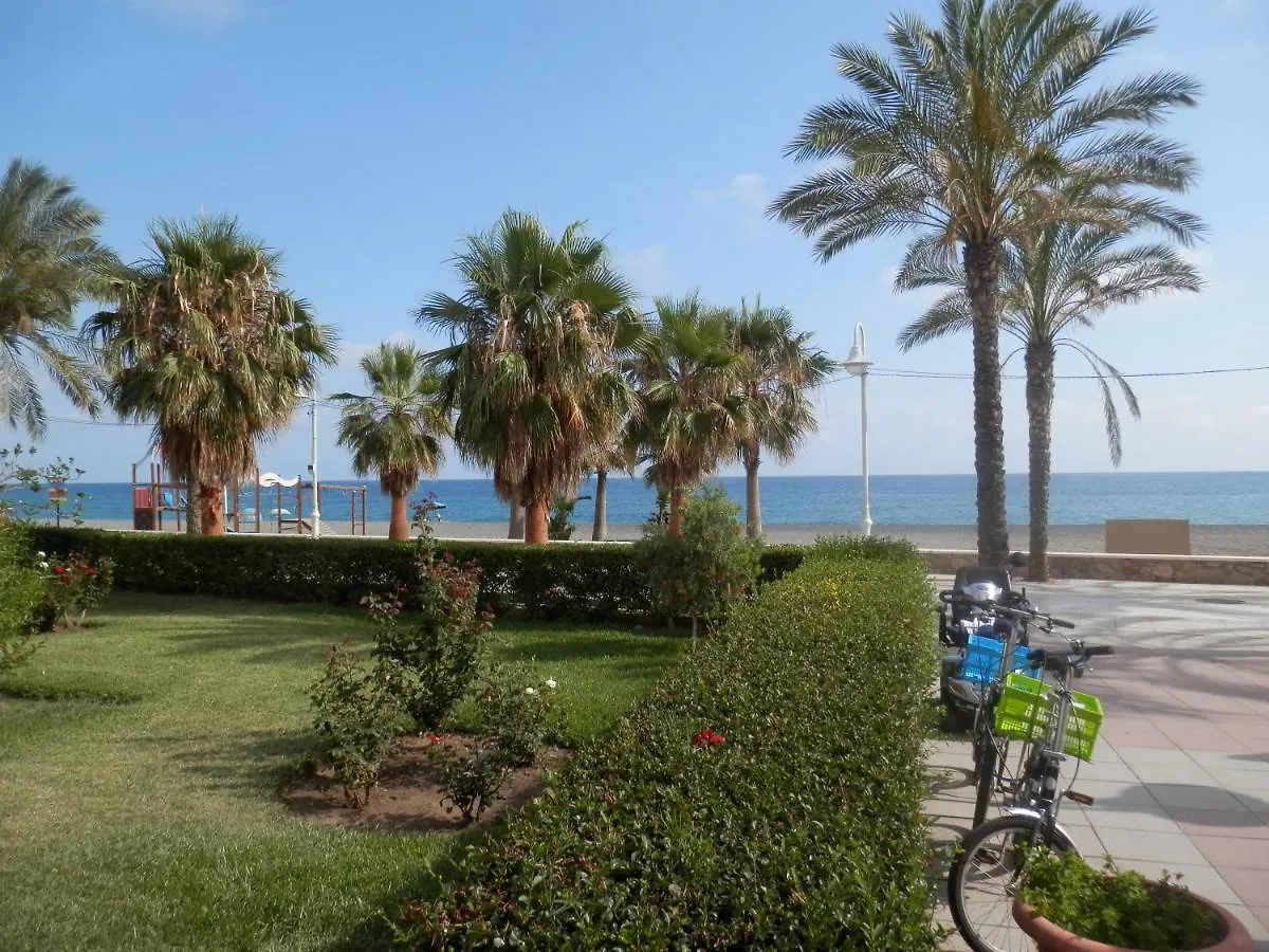 ألغاروبو - كوستا Una Gran Experiencia En La Costa Del Sol, A Pie De Playa